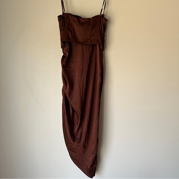 Oh Polly A Minute Past Midnight
Dress Cowl Neck Corset
Asymmetric Brown US 0 XS - Picture 4 of 9